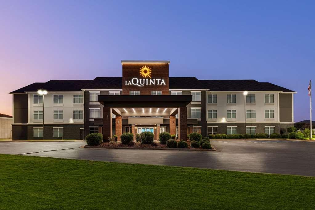 La Quinta By Wyndham Oxford - Anniston Hotel Екстериор снимка